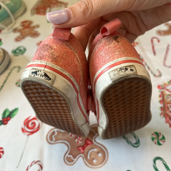 Vans Pink Glittered Toddler Slip-on shoes - Picture 4 of 5